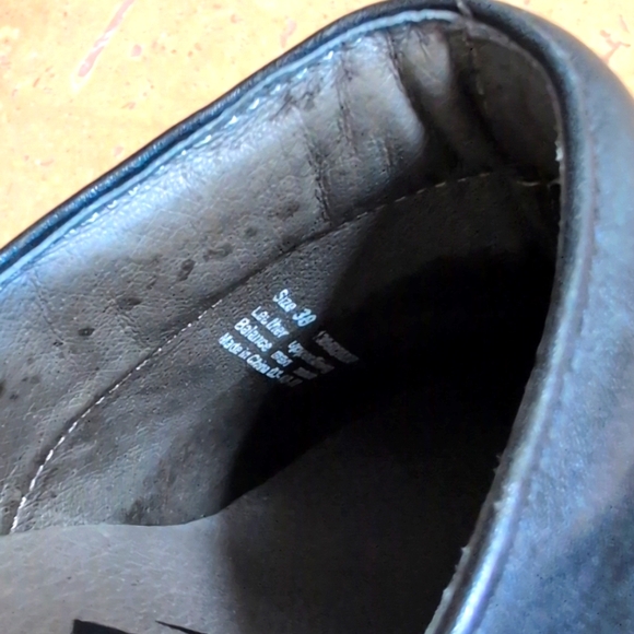 Dansko ladies clogs. Black with black studs. Size 38. - Picture 5 of 7